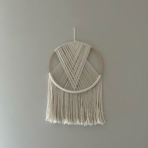 Elegant Cream Macrame Wall Hanging